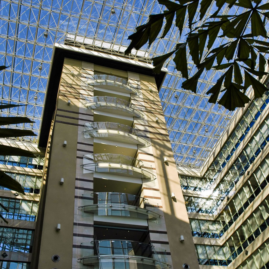 Puławska Financial Center